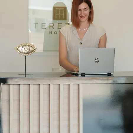 Ξενοδοχείο Terezas 4*